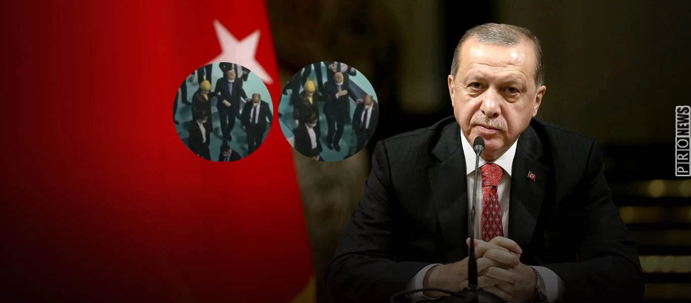 Ο Ρ.Τ.Ερντογάν κατεβαίνει υποβασταζόμενος σκάλες - Φημολογία για την κατάσταση της υγείας του (βίντεο)